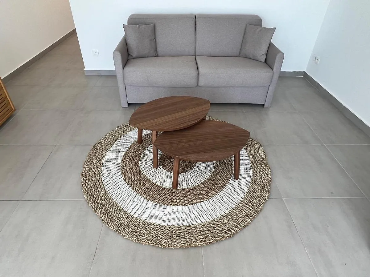 Front-Beach Apt 818 At Flamboyant Residence Sandy Ground Sint Maarten